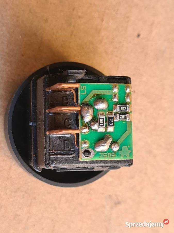 IVECO DAILY 3 9906 włącznik podgrzewania grzania dostawcze Legnica sprzedam