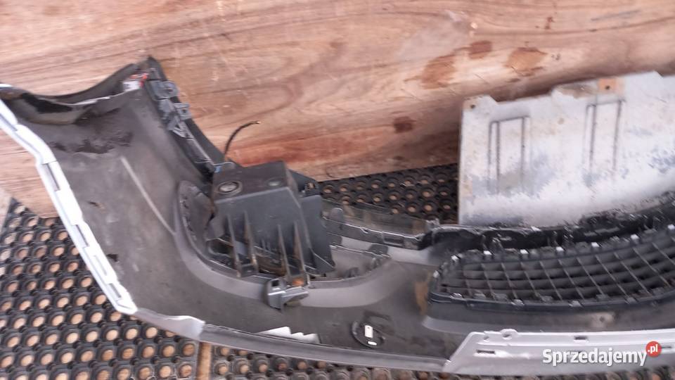 OPEL ASTRA H GTC ZDERZAK PRZÓD Z163 HALOGEN Zbierkowo