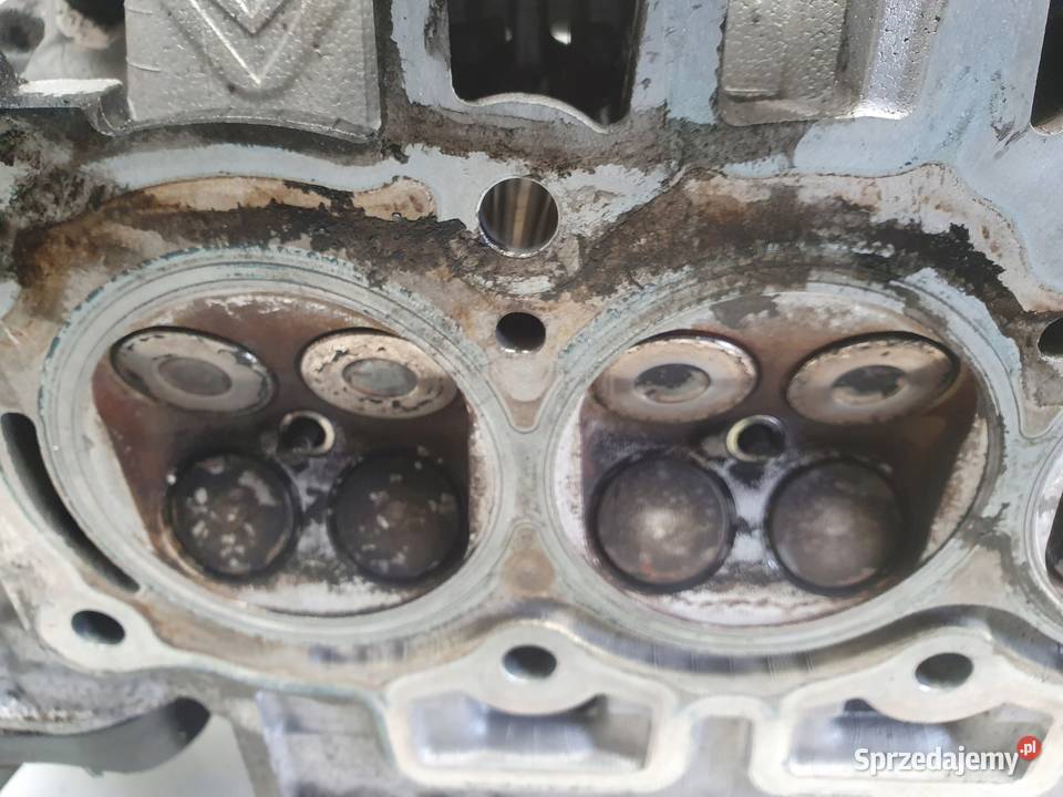 Peugeot 2008 12 VTi GŁOWICA CYLINDRÓW 9688669980