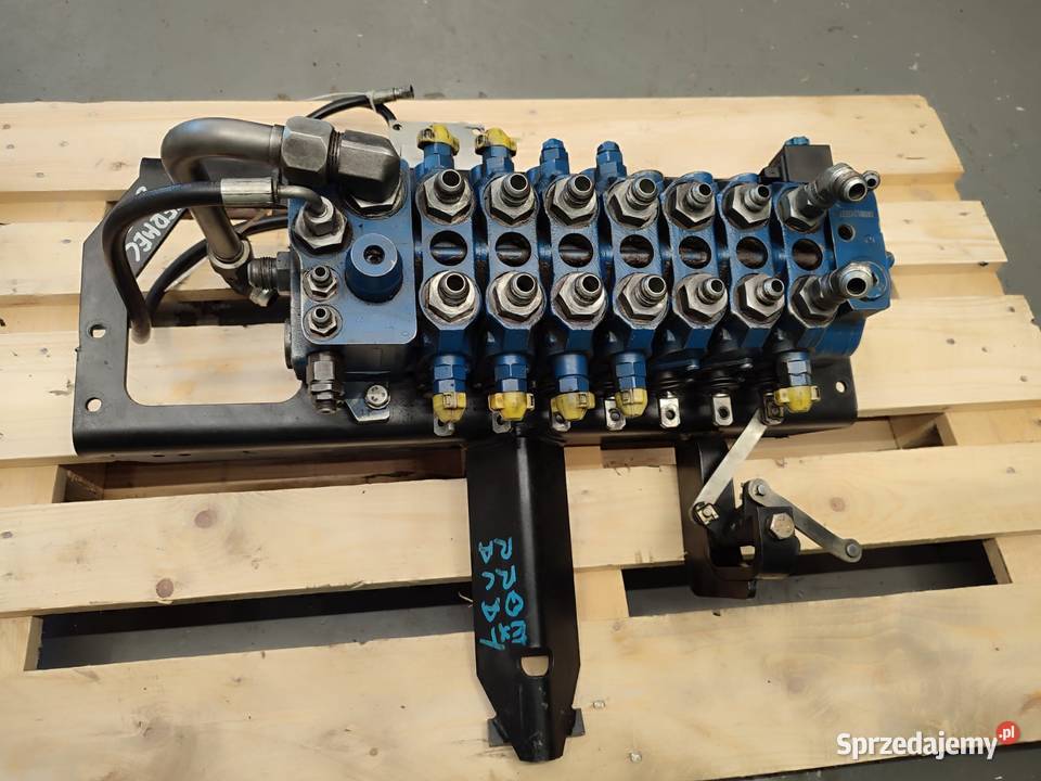 Rozdzielacz hydrauliczny 07260157 B0801242227 Wilkowo