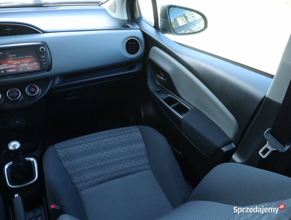 Toyota Yaris 10 VVTi 4/5 Łódź