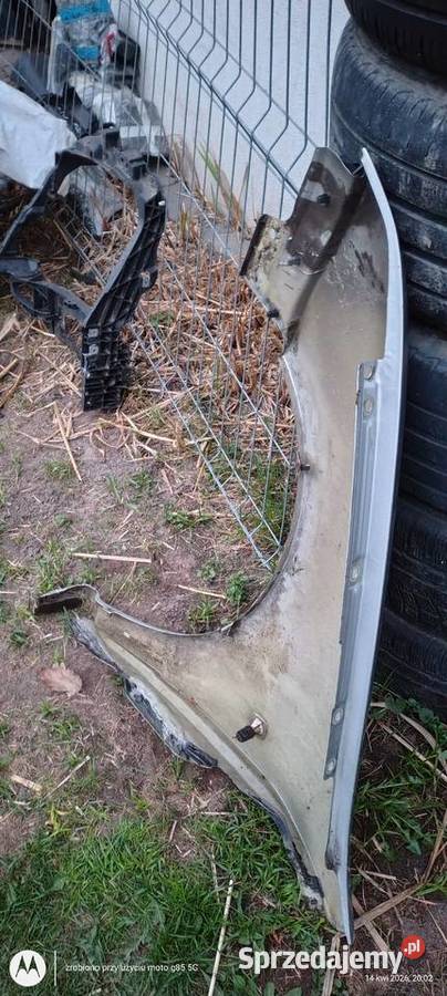 Błotnik prawy przód Fabia 1 kod lakieru 9102 osobowe dolnośląskie Lubin