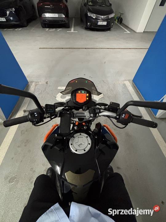 KTM Duke 390 Super stan Niski Przebieg A2 373cm3 sprzedam