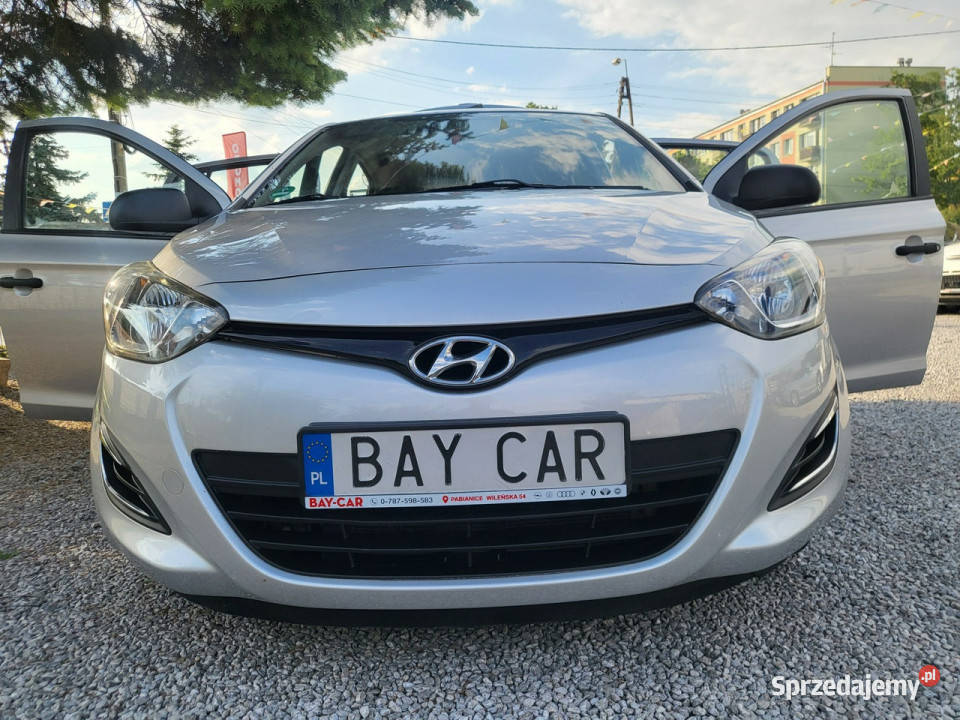 Hyundai i20 12 85 100 Przebieg 128 Dekra I Rok produkcji 2014 łódzkie Pabianice