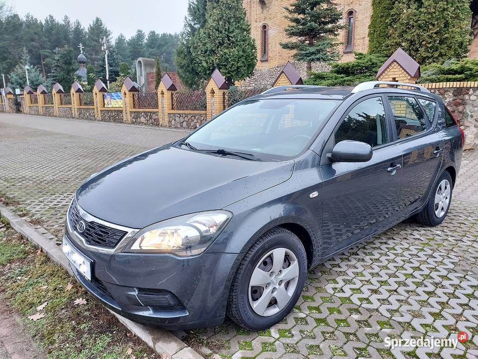 KIA CEED 14 benzyna 2011 bezwypadkowa bez rdzy