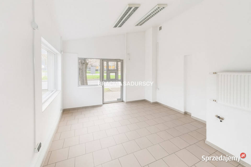 Lokal Kraków Bieńczycka 19 metrów handlowo-usługowy małopolskie