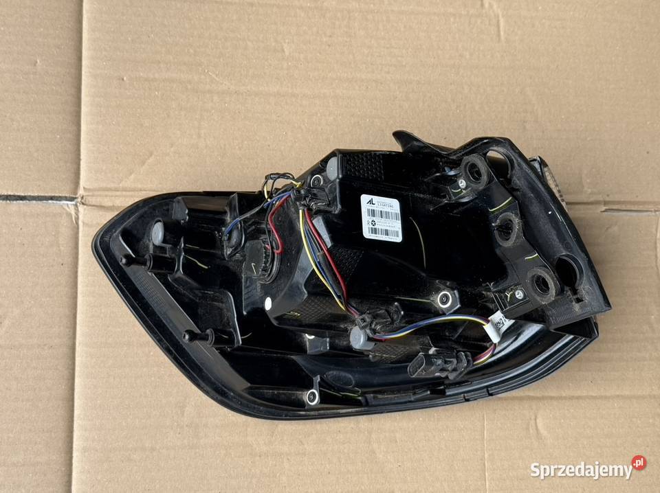LAMPA TYŁ JEEP COMPASS II ORYGINAŁ JEEP EUROPA osobowe Szczytna