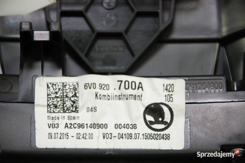 LICZNIK ZEGAR SKODA FABIA III 6V0920700A Lipno