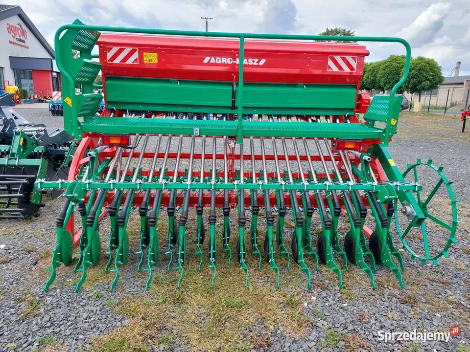 Zestaw uprawowosiewny SN300 Agregat talerzowy nieuszkodzony Rolnictwo opolskie Olesno