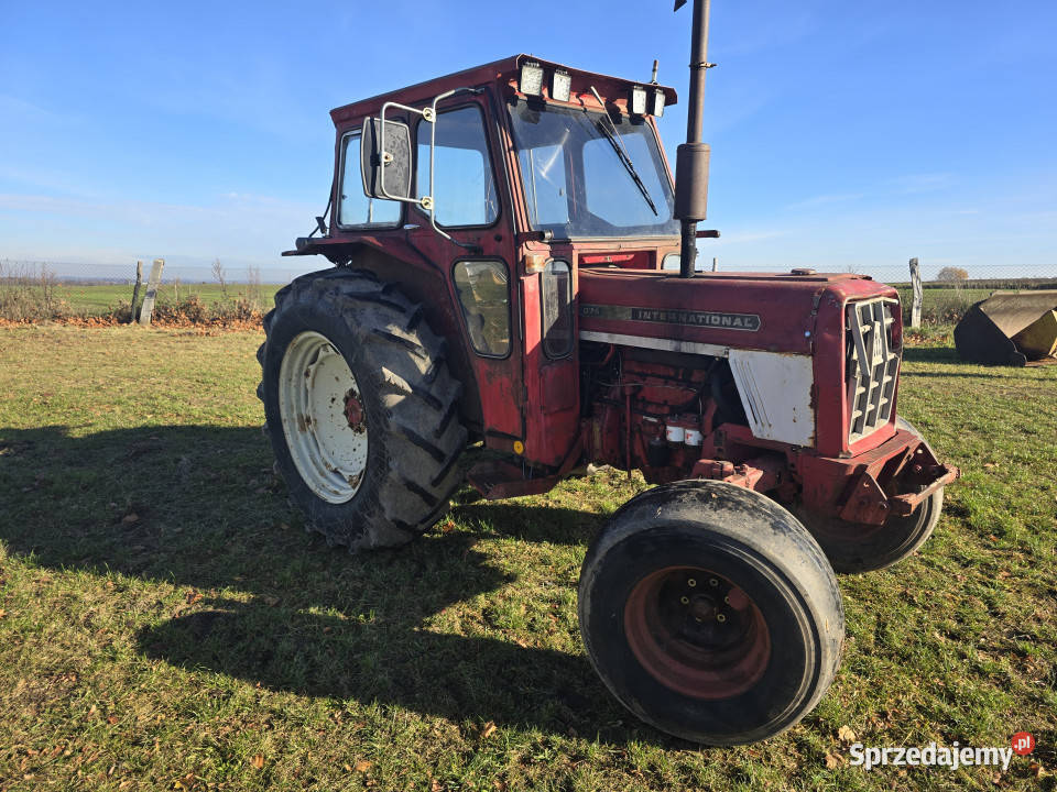 Ciągnik INTERNATIONAL 574 67 Litwinki sprzedam