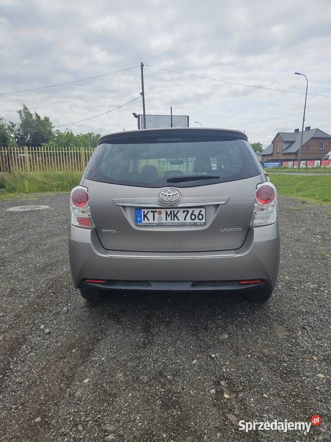 Toyota Verso klima navi samochod bezwypadkowy Verso Tychy
