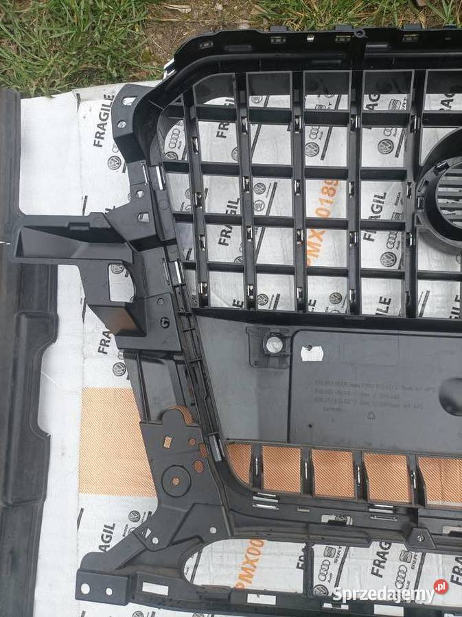 Audi Q5 FL atrapa zderzakadodatek łódzkie Łódź