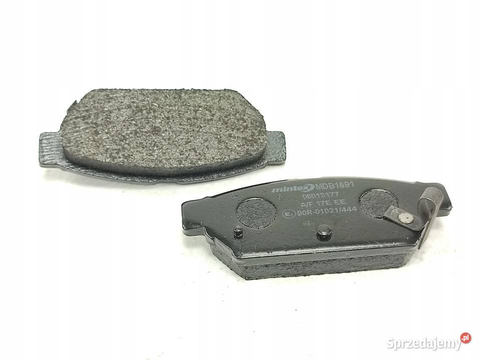 KLOCKI HAMULCOWE TYŁ MITSUBISHI CARISMA 16