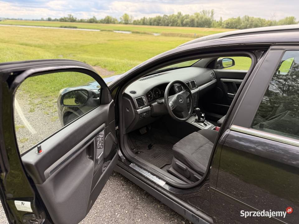 Opel Vectra Kombi 2006 30 V6 CDTI opolskie