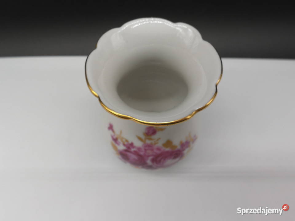 Porcelanowy wazonwazonik firmy Wallendorf Raszków