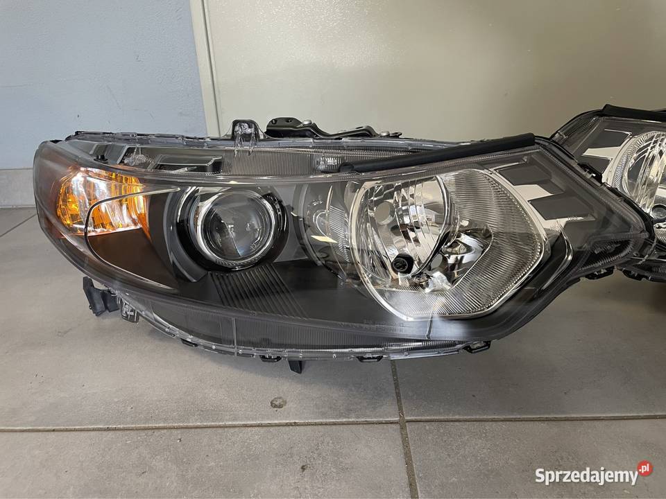 Honda Accord VIII reflektor nowy L R Kozubszczyzna