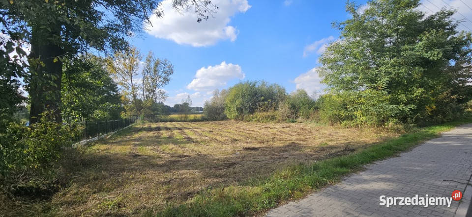 Działka Mełgiew 15 ar budowlana media