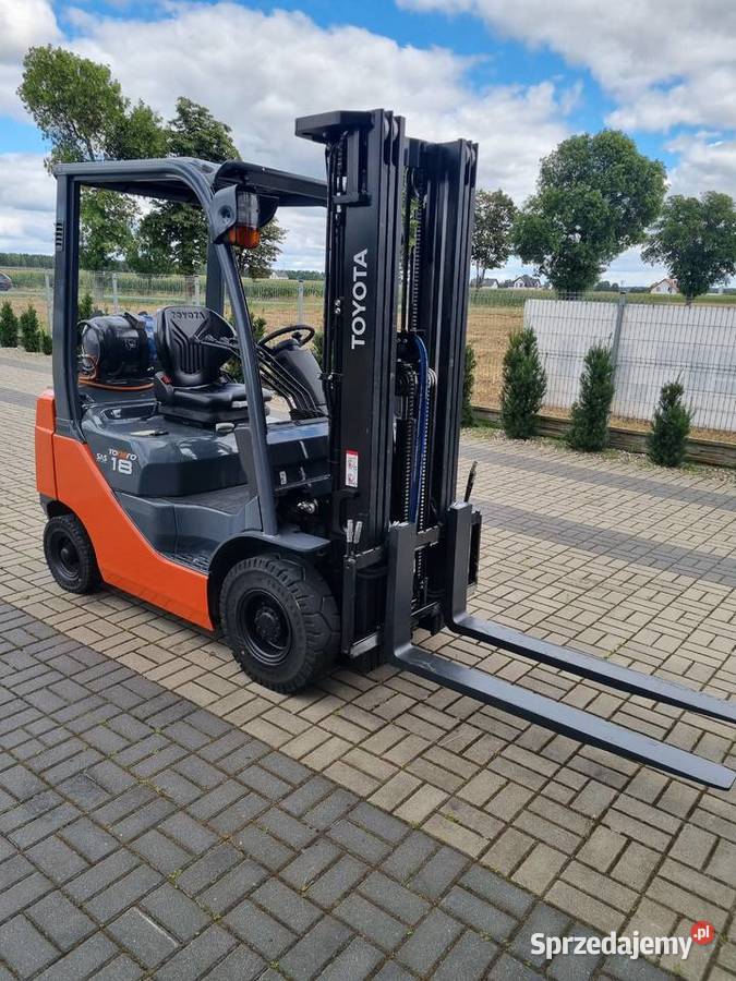 Wózek widłowy 8FGF18 Toyota 2015r 47m triplex 4 Siedlce sprzedam
