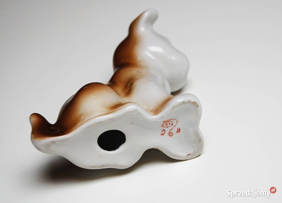 Piesek pies porcelana Połonne Wołyń figurka Lublin