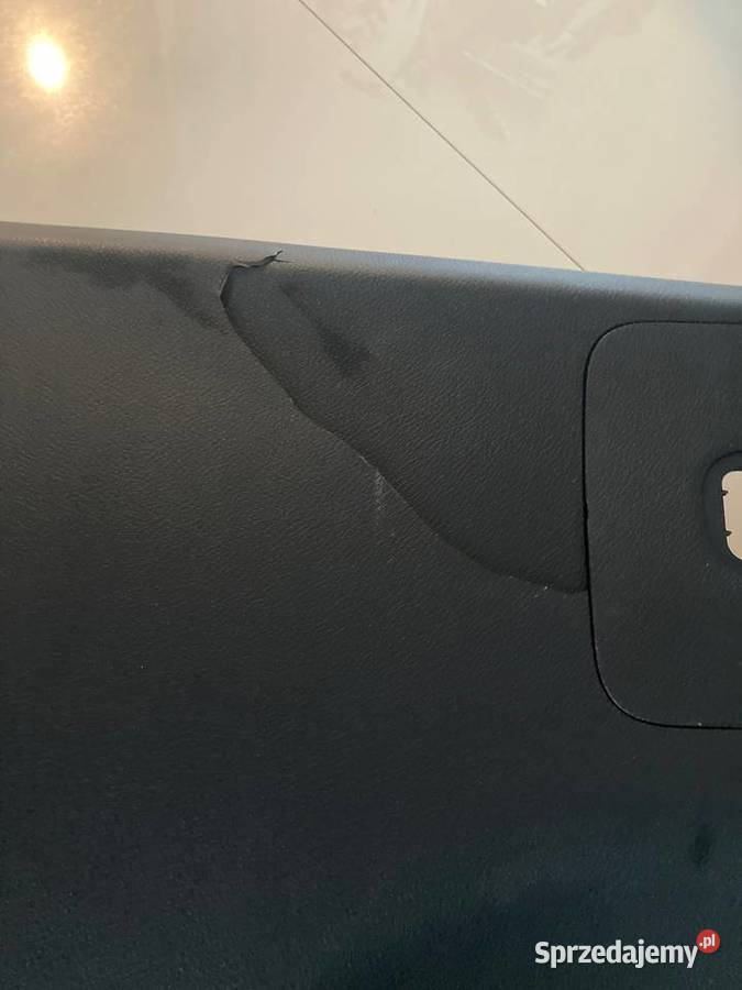 Tapicerka boczek klapy Chrysler Pacifica S 2021