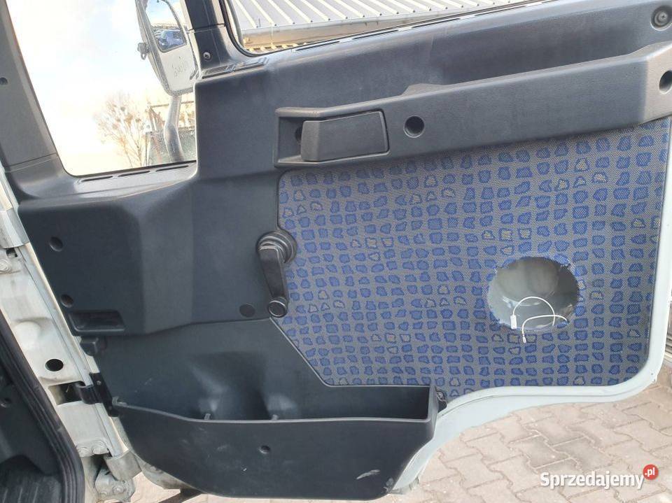 DRZWI PRAWE PRZÓD MAN L2000 osobowe kujawsko-pomorskie Lipno