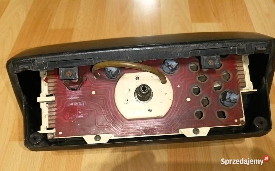 Licznik Obudowa Przełączniki Fiat 126p FL osobowe sprzedam
