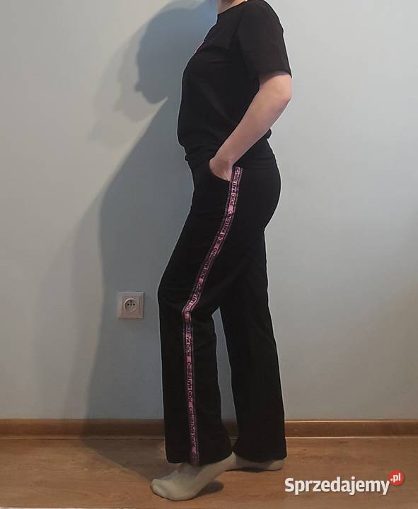 Wypredaz stylowy damski dres SML XL z Turcji Odzież sportowa Świebodzin sprzedam