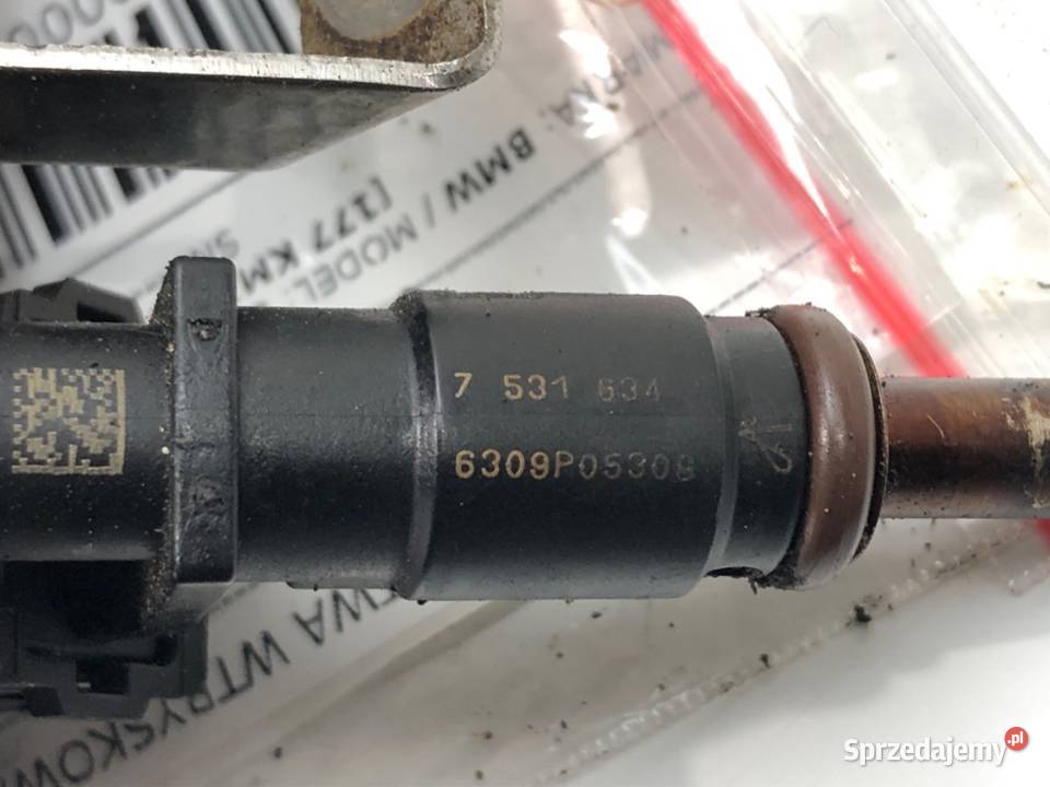 LISTWA WTRYSKOWA BMW E60 7542070 25 177