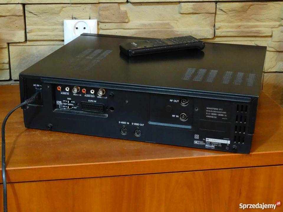 Magnetowid Philips SVHS pilot WYSYŁKA Jasło sprzedam