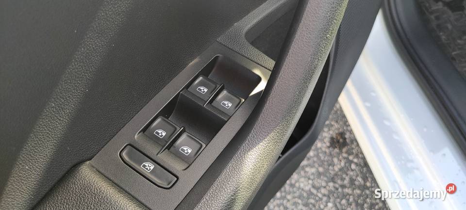 SKODA OCTAVIA KOMBI 2020 15 TSI DSG BEZWYPADKOWY Pabianice