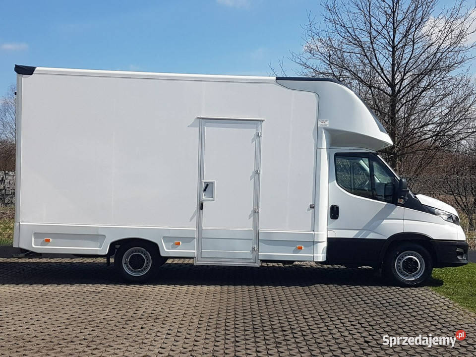 Iveco Daily KONTENER NISKOPODŁOGOWY 443x223x242 2287cm3 Poręba