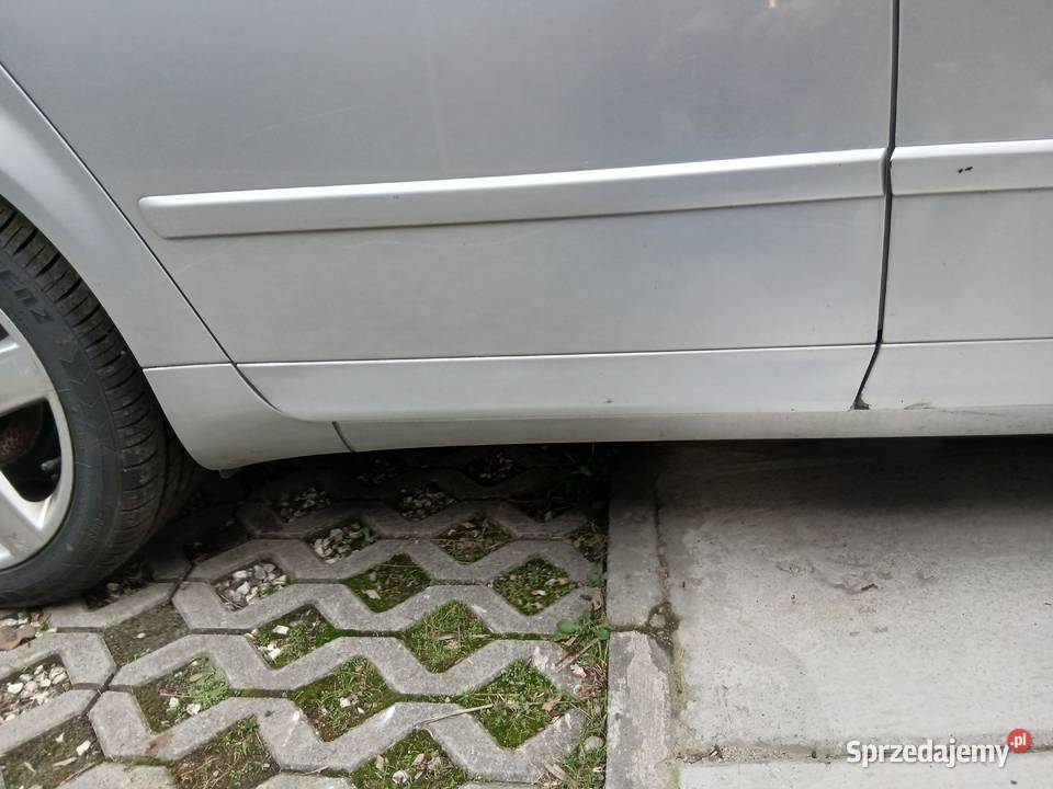 Drzwi Prawy Tył tylne sedan avant LY7W Audi A4 Szczerbice sprzedam