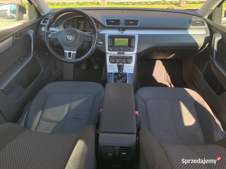 Vw Passat B7 16 105 Nawigacja klimatyzacja Motoryzacja Zwierzyniec