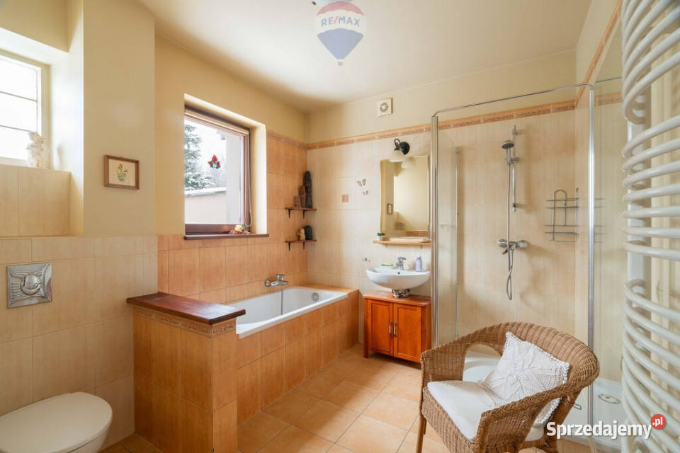 Ładny dom z potencjałem w lokalizacji sprzedam