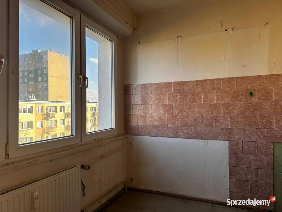 Na sprzedaż mieszkanie o pow 63m2 do remontu piwnica Piotrków Trybunalski