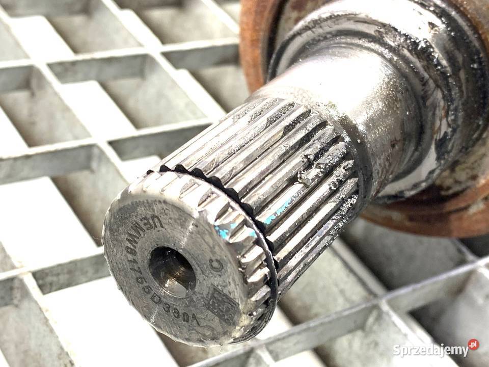 PÓŁOŚ PRAWY PRZÓD HYUNDAI KONA 204 PRZEGUB