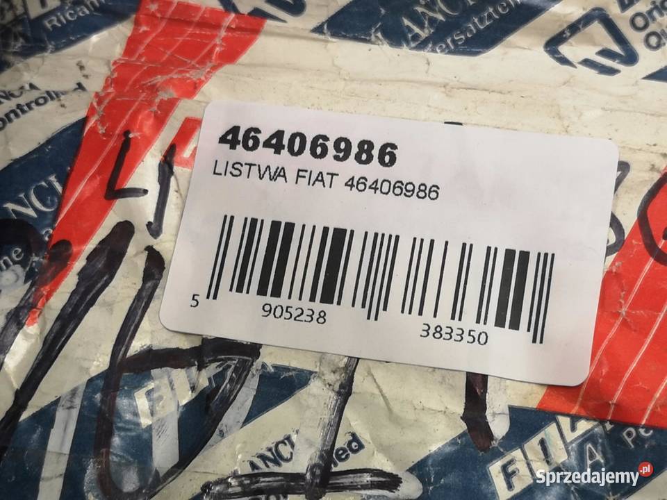 LISTWA DRZWI PRAWY PRZÓD FIAT BRAVO 19951998 Listwy sprzedam