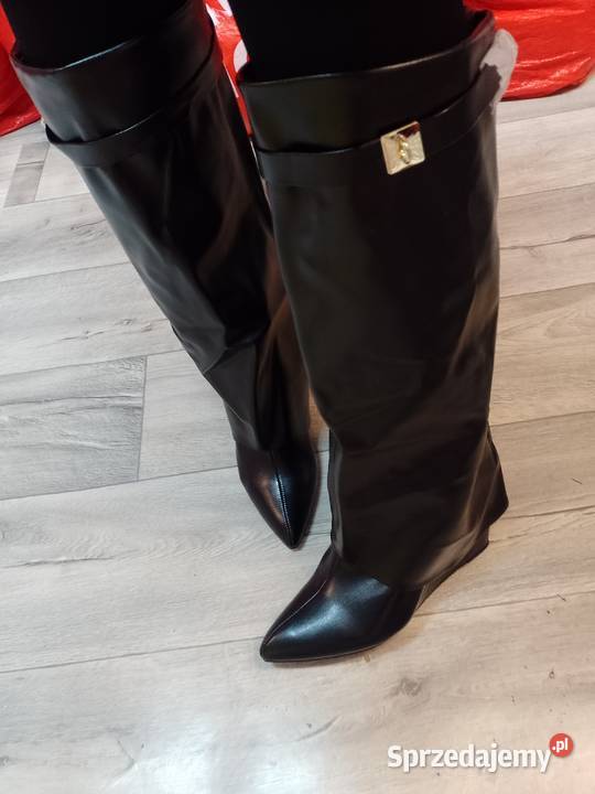 4243 Ekskluzywne czarne wygodne kozaki kowbojki małopolskie