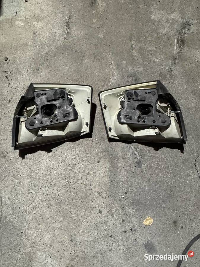 Tylne lampy Audi A4 B6 sedan Rzuchów sprzedam