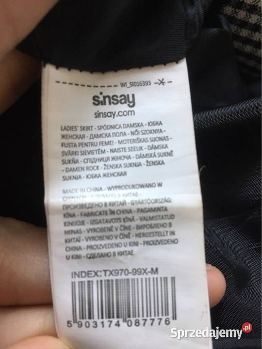 Czarna spodniczka trapezowa w kratke M Polanka Wielka