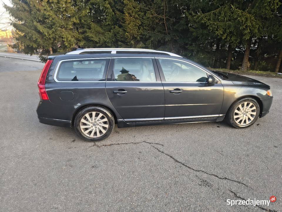 Volvo V70 16 HDI super stan Bistuszowa sprzedam