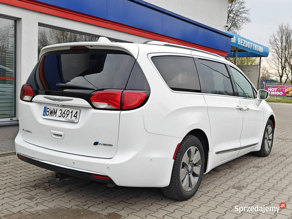 Chrysler Pacifica Hybryda Plug IN Karczew