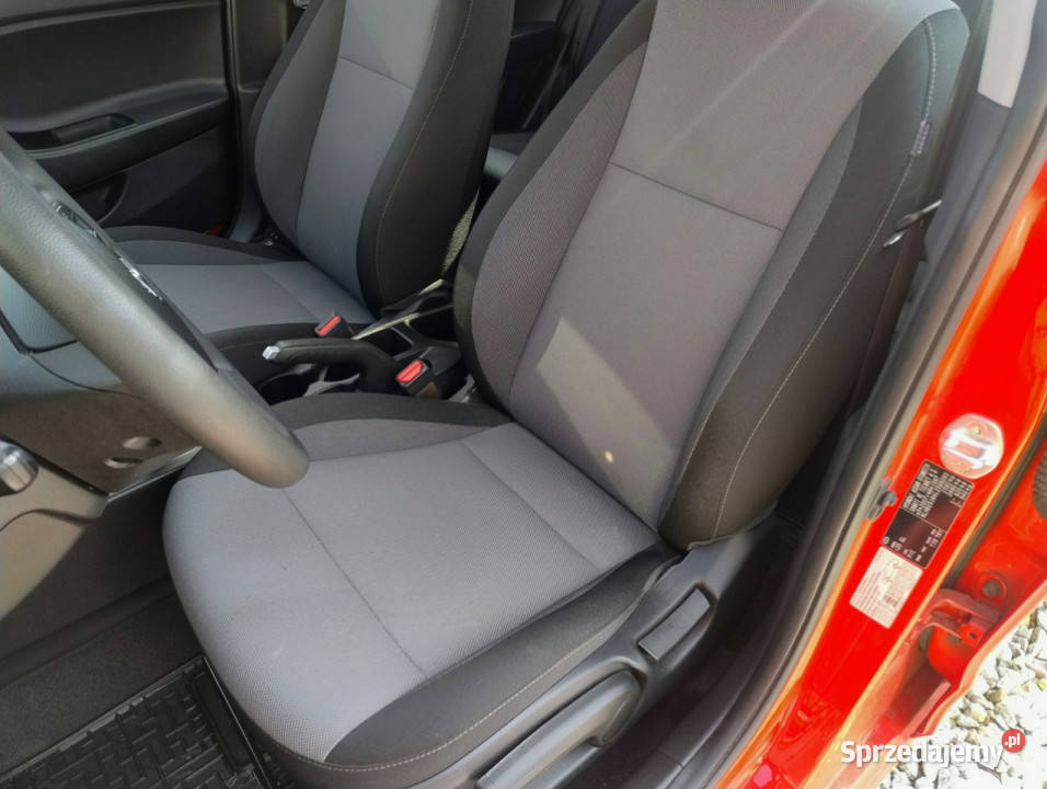 Hyundai i20 12 LiftLPGKrajowy II 20142020 wielofunkcyjna kierownica Harklowa