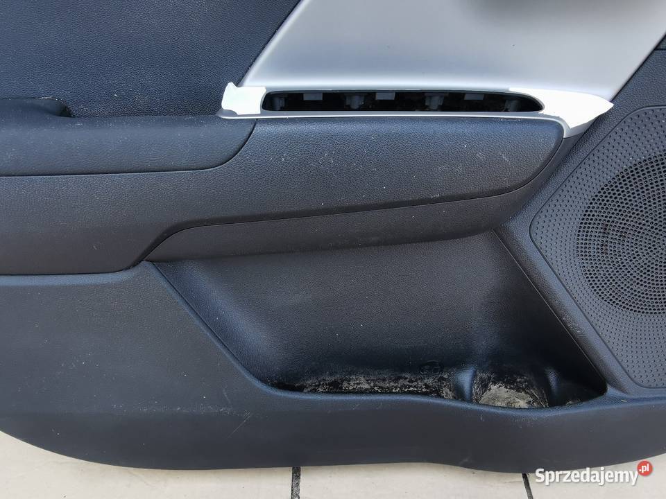 Boczek tapicerka drzwi przód lewa kia Niro 1 I