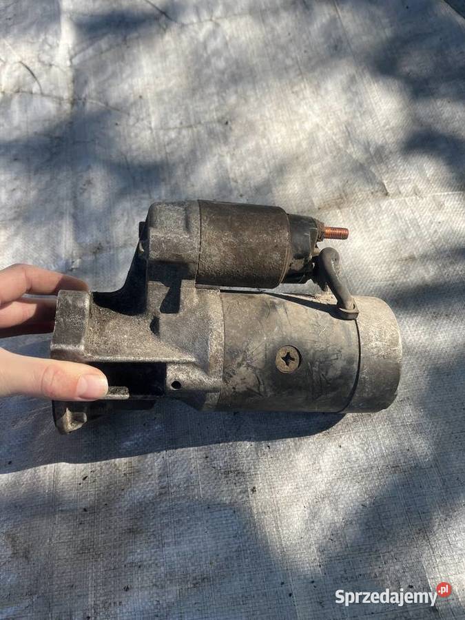 Rozrusznik NISSAN 12V Hitachi Pozostałe wielkopolskie Poznań