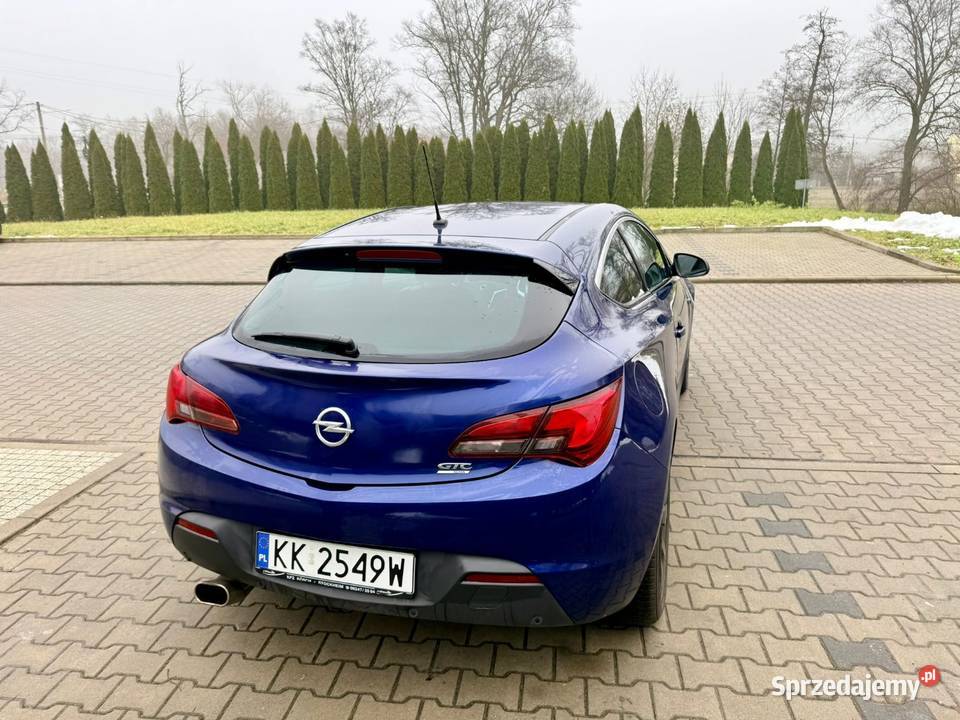 Opel Astra J GTC 14 turbo 2015r Rok produkcji 2015