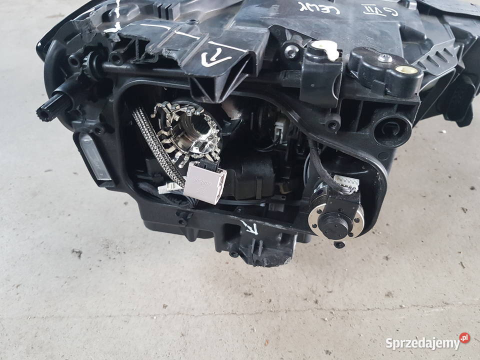 VW GOLF SPORTSVAN 2016 XENON LEWY LED 517941751B Turek