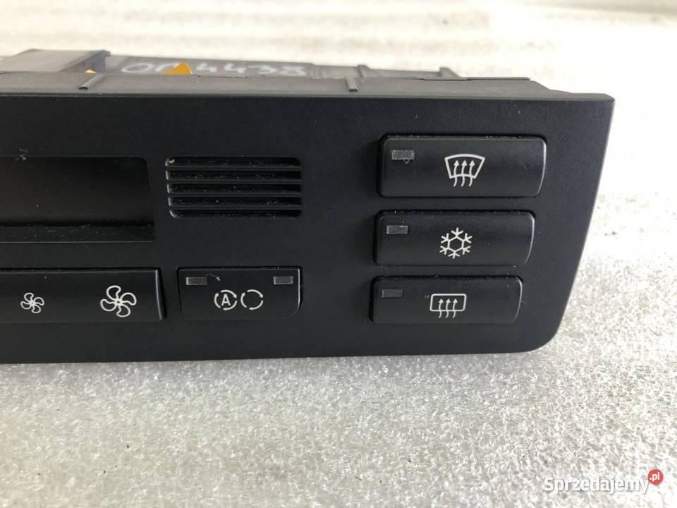 PANEL KLIMATYZACJI 4106930 BMW E46
