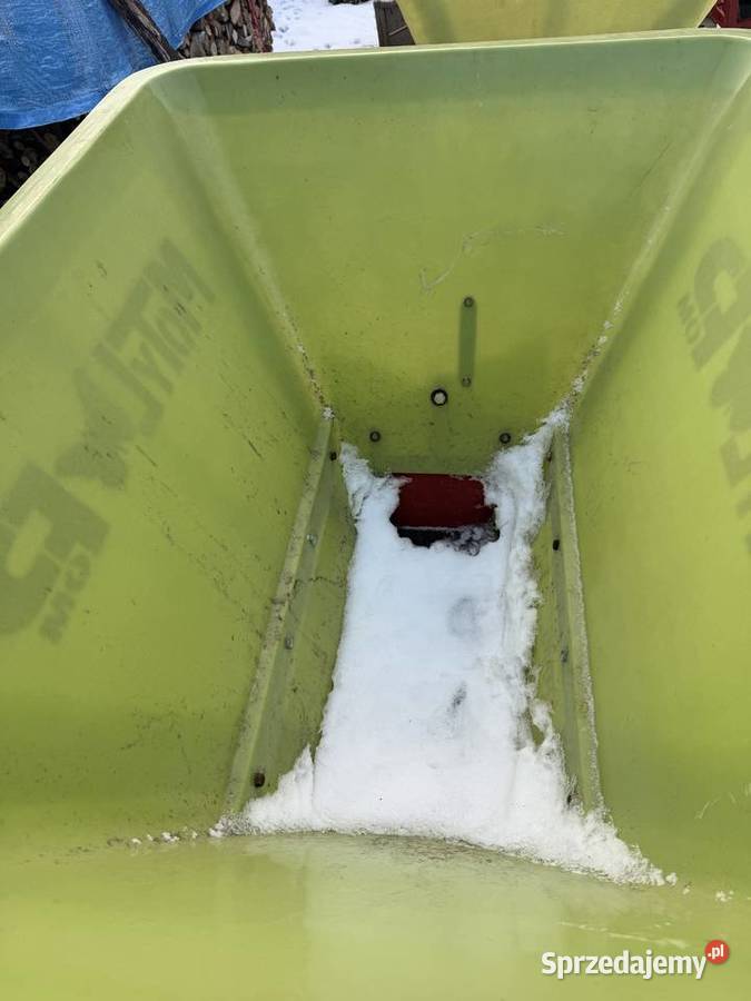 Rozsiewacz nawozowy motyl kłos do wapna soli Kraśnik