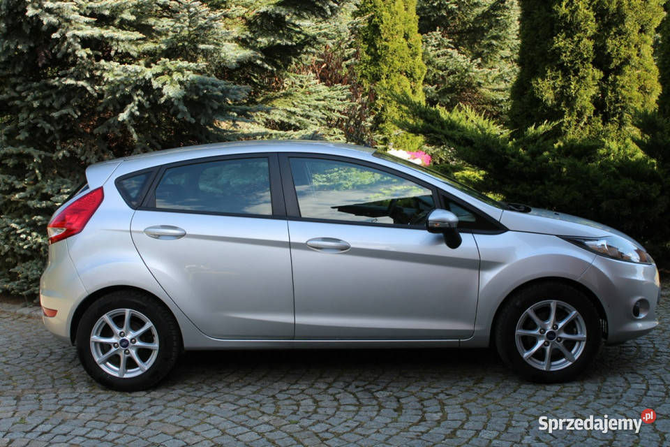 Ford Fiesta Benzyna 5 drzwi Zadbany egzemplarz manualna sprzedam